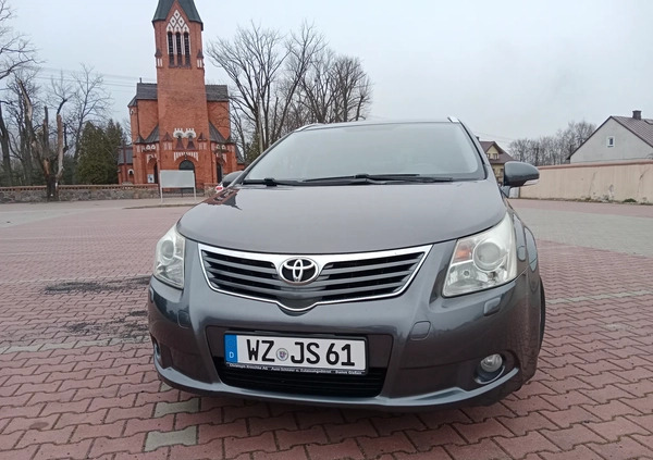 Toyota Avensis cena 26900 przebieg: 199000, rok produkcji 2009 z Biała małe 742